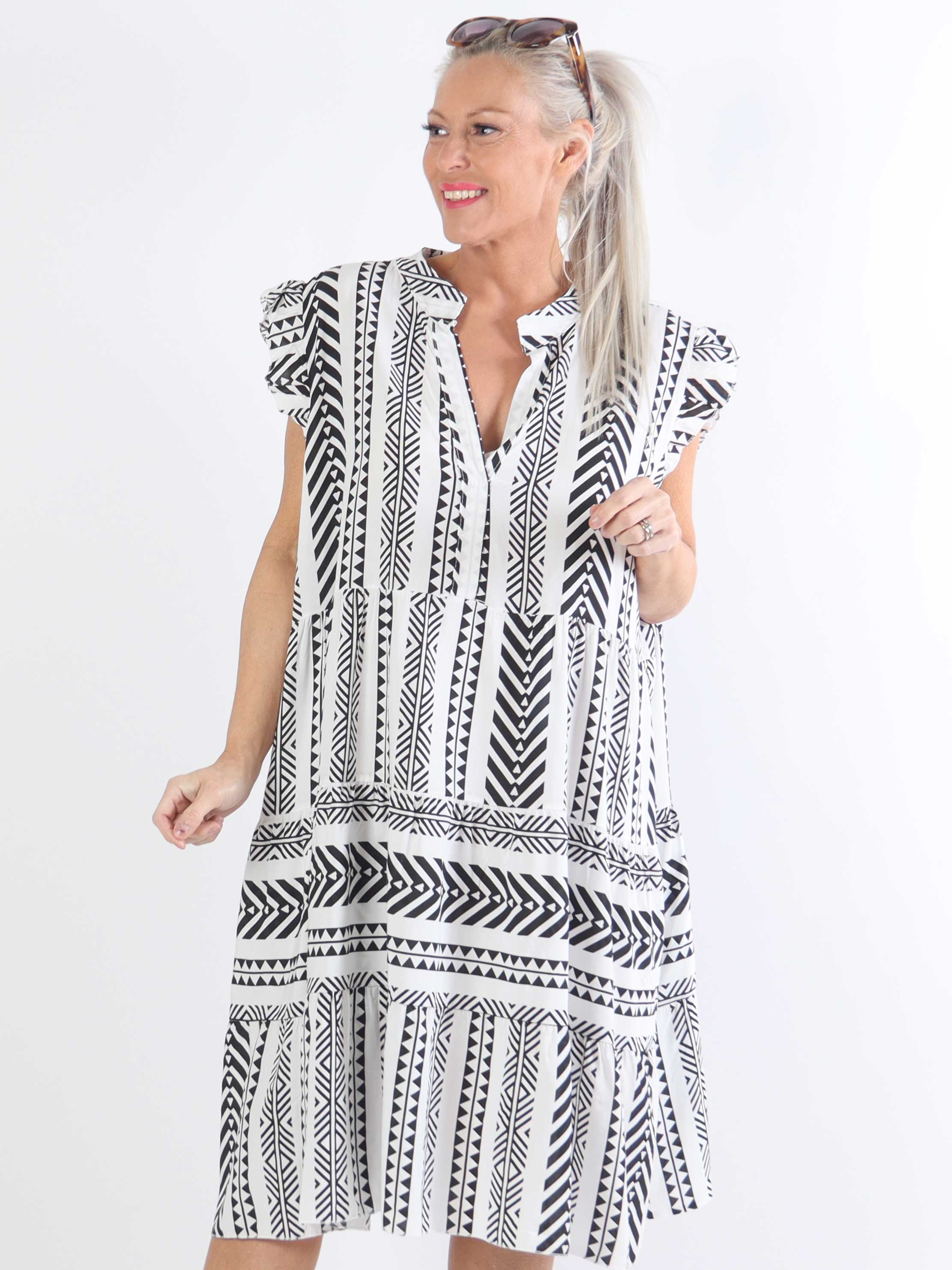 Samiya - Söt klänning i plusstorlek med motiv